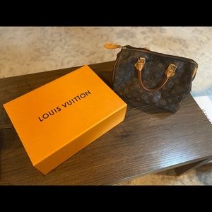 LV Monogram Speedy 25